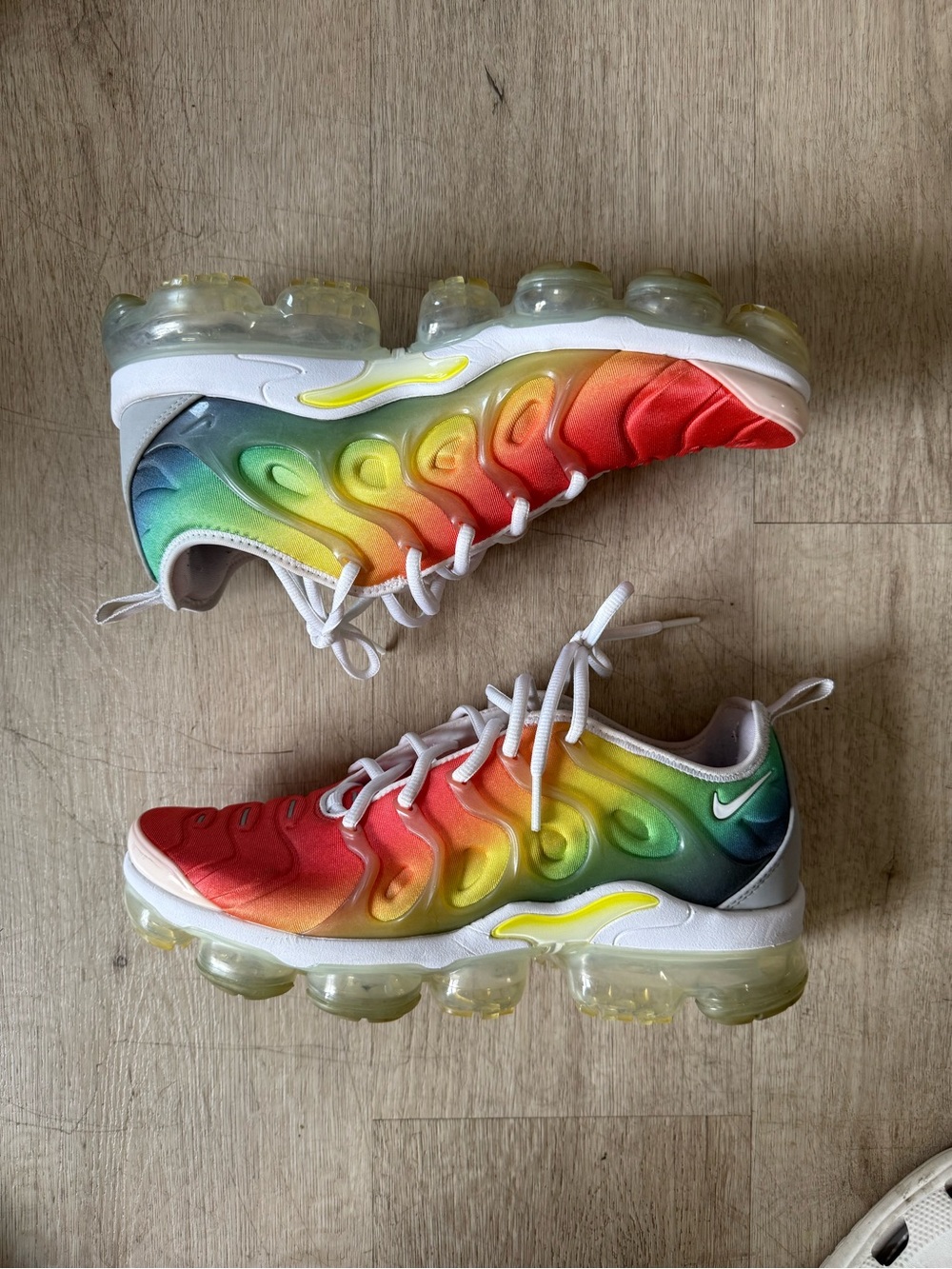 Nike Air Vapor Max Plus ‘Returned Air’ 924453-103 Sz 9 men’s PREOWNED.